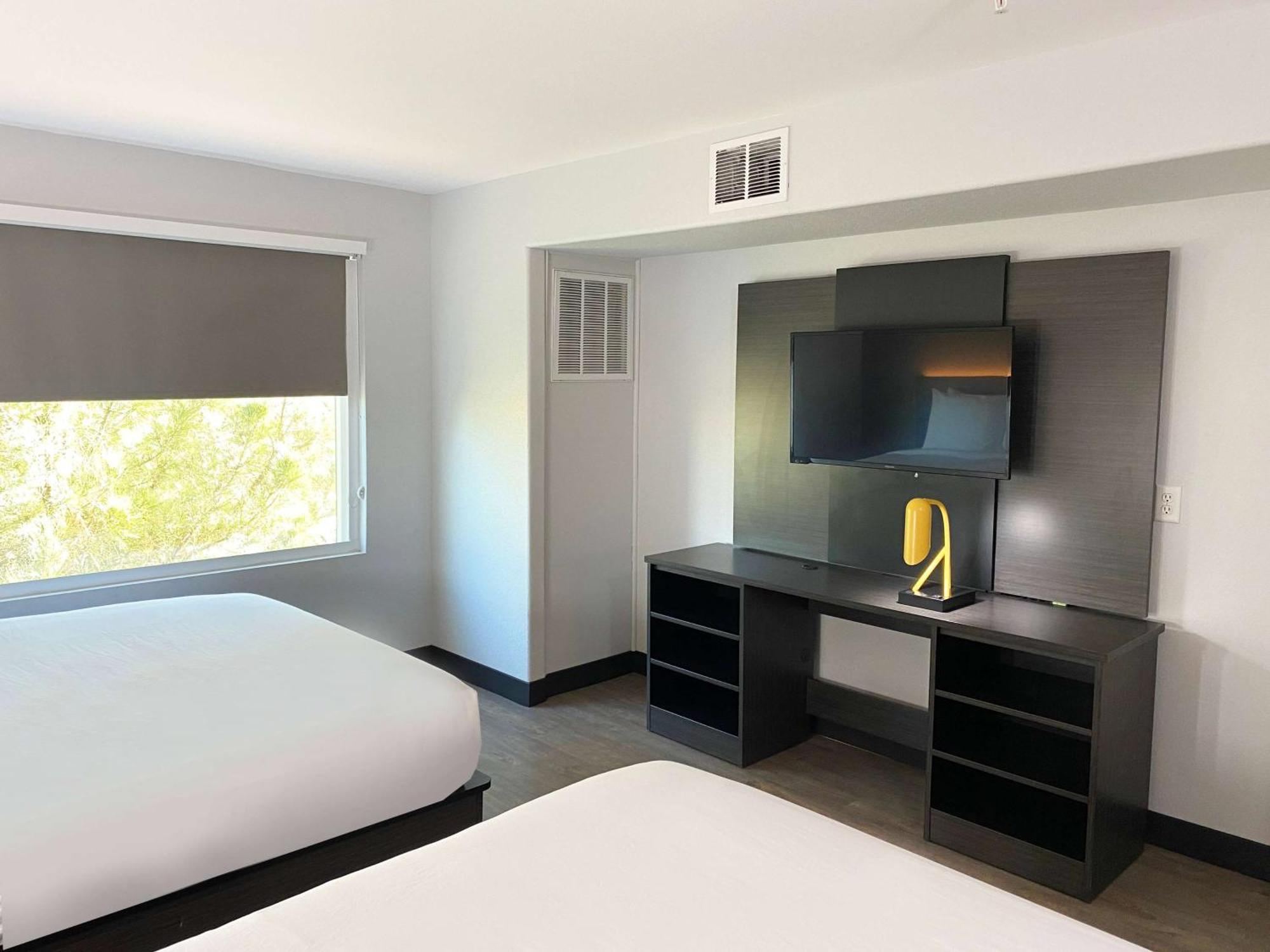 Hawthorn Extended Stay By Wyndham Hobbs Exteriör bild