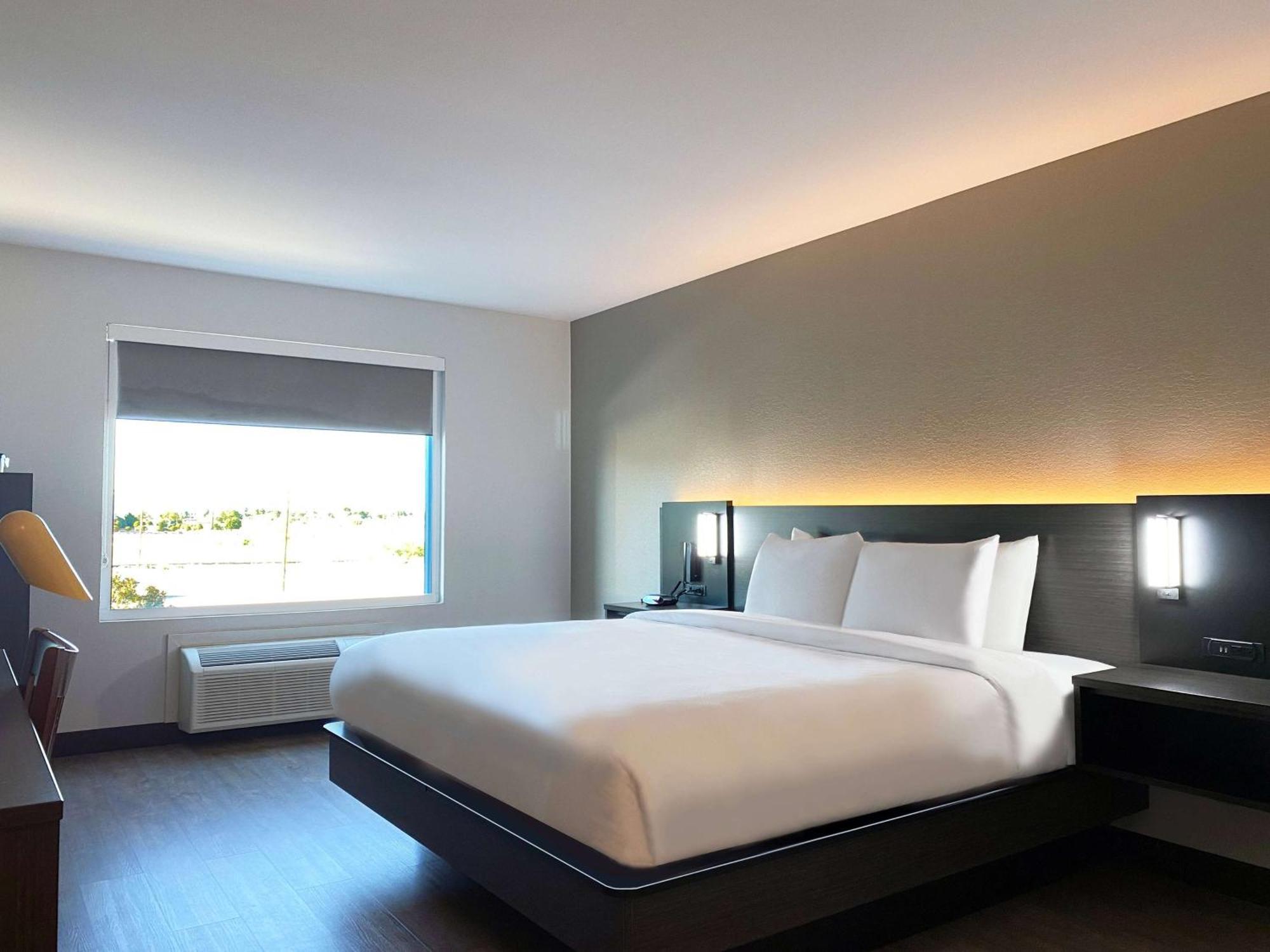 Hawthorn Extended Stay By Wyndham Hobbs Exteriör bild