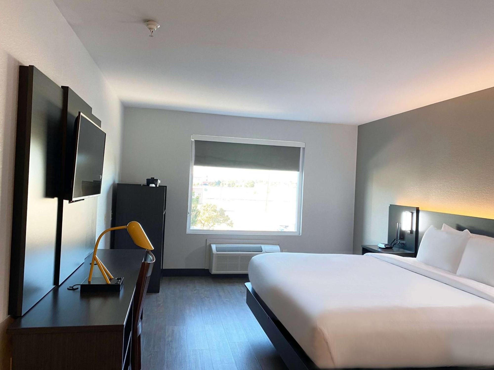 Hawthorn Extended Stay By Wyndham Hobbs Exteriör bild